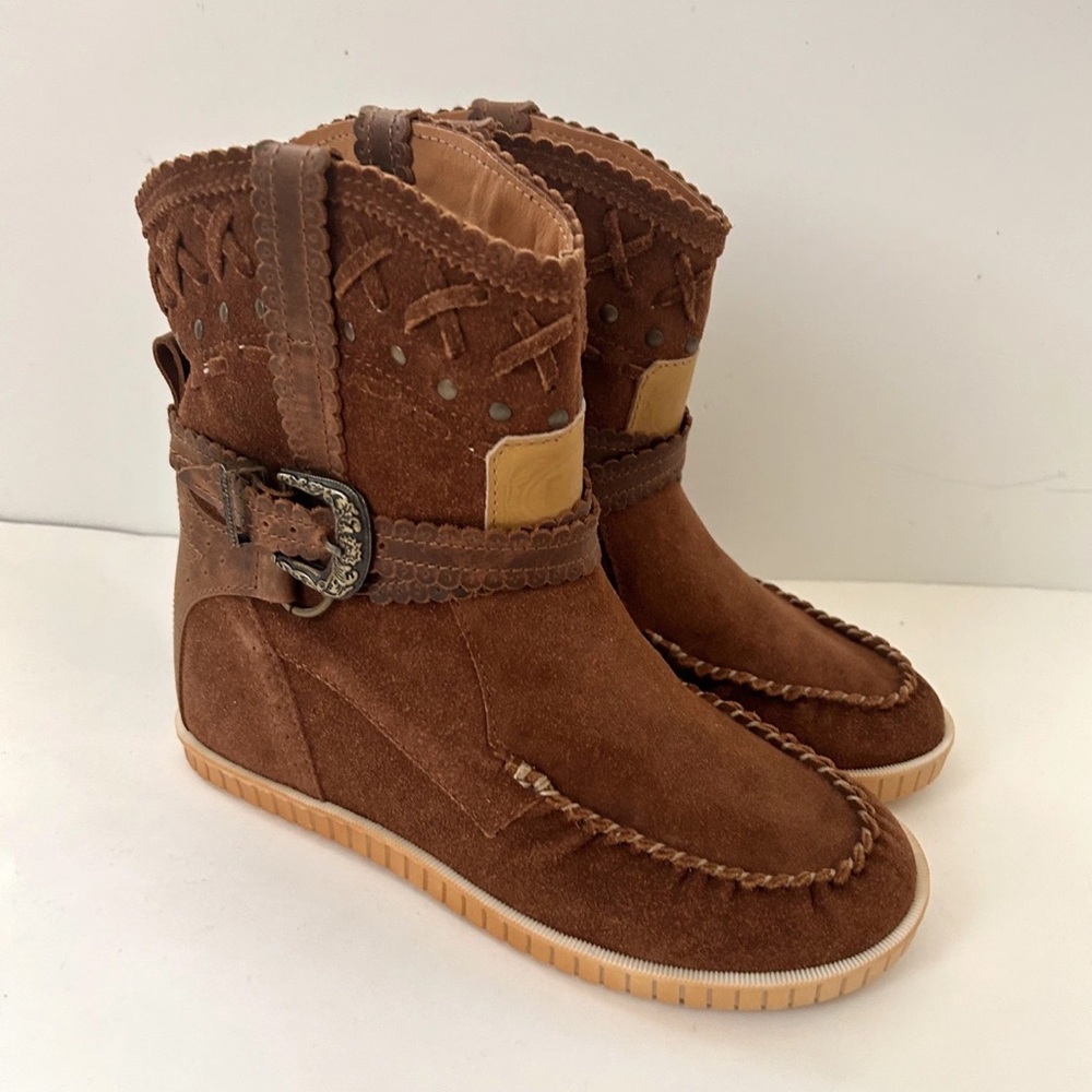Dingo Moccasin Genuine Brown Suede Leather Wedge Heel Round Toe Boots New Size 7